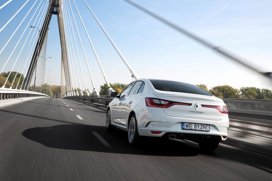  Renault Megane Sedan 2016 года  (фото 25 из 52)